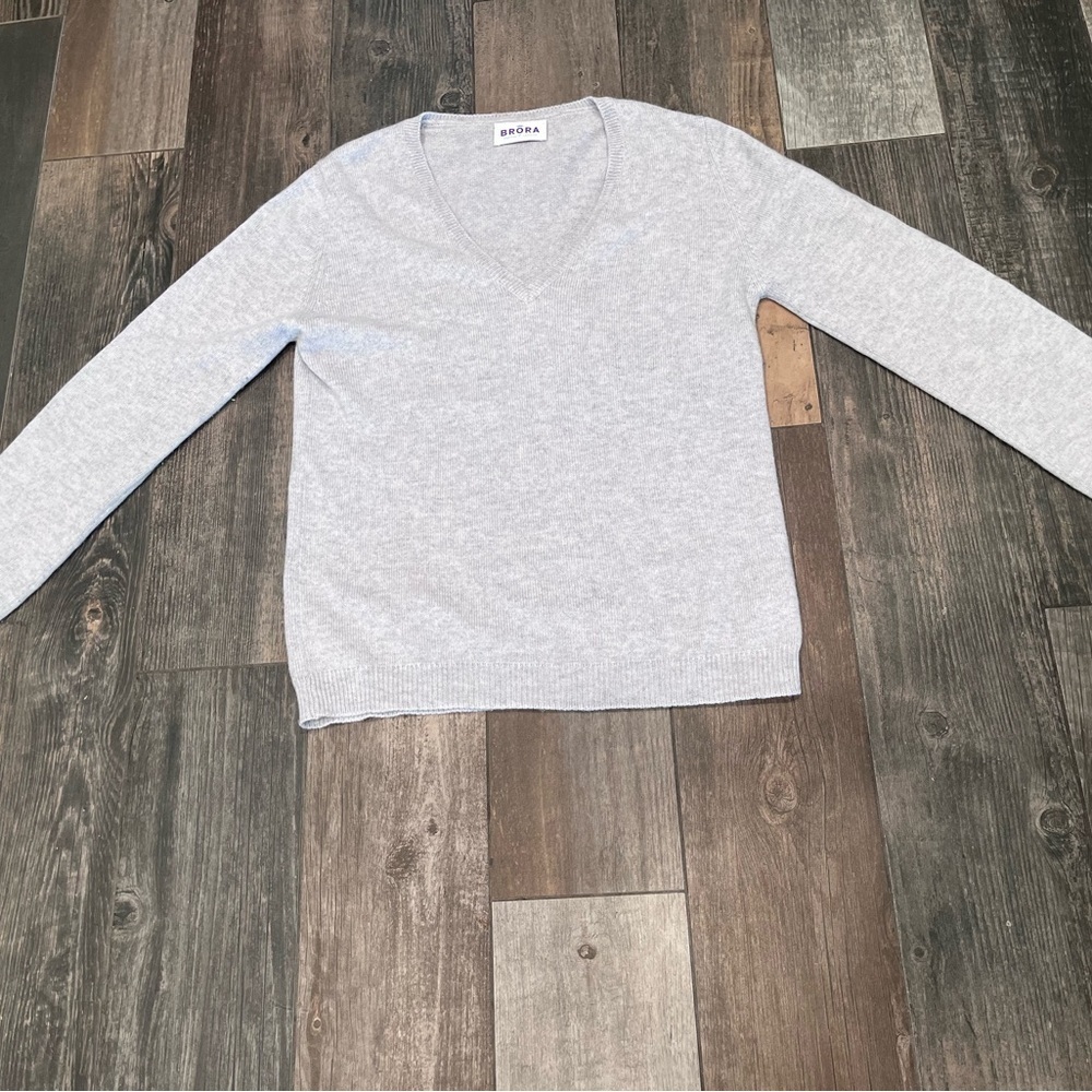 Brora 100% Cashmere Women Sweater Jumper Size 6 EU 38 Light Grey V Neck Scottish - Picture 5 of 10
